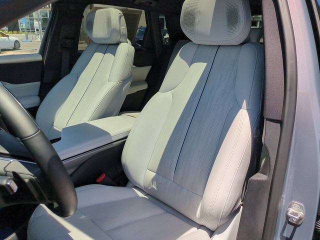 Certified 2024 Cadillac Lyriq Luxury RWD image 19