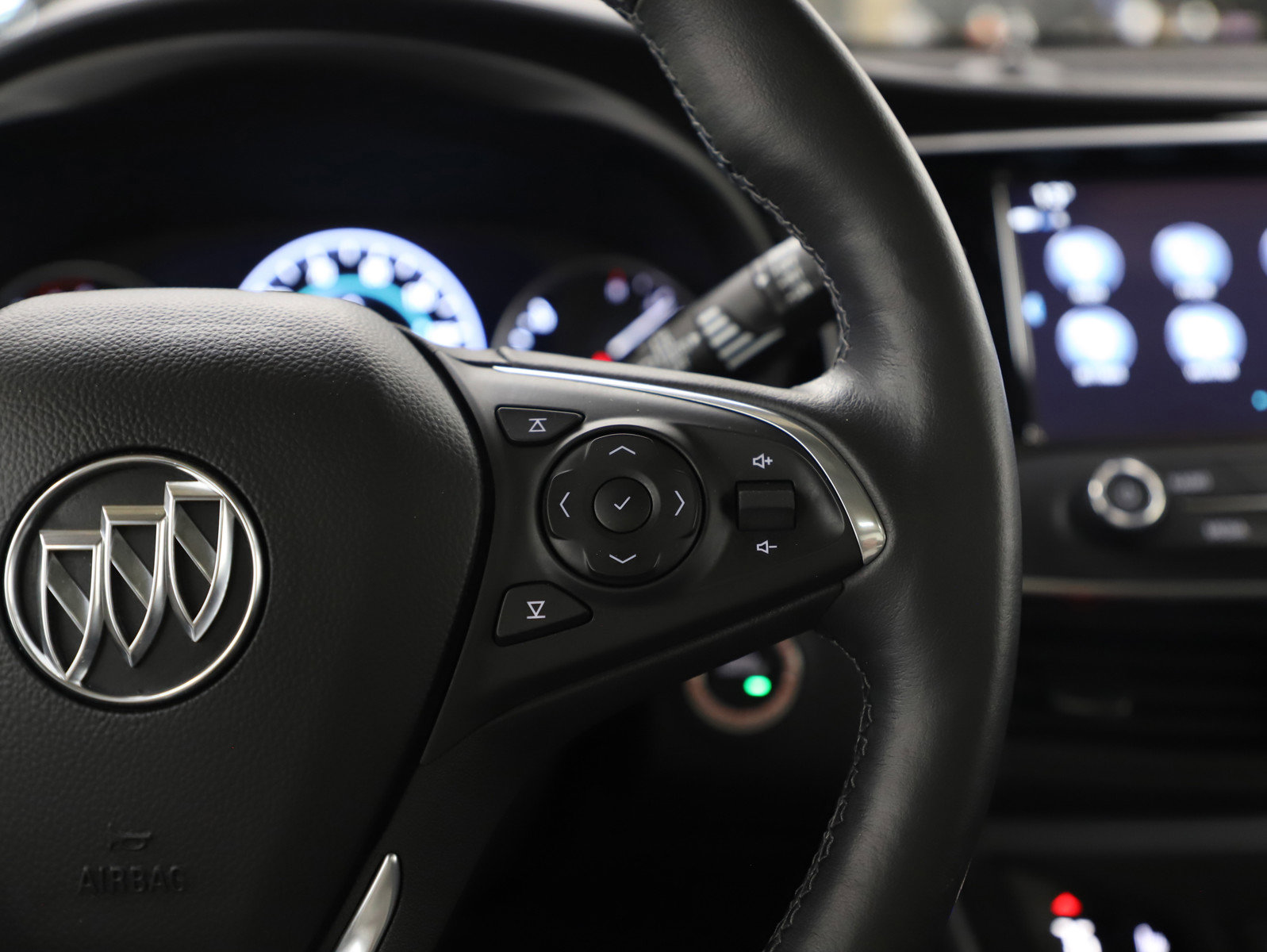 Used 2020 Buick Envision Premium image 29