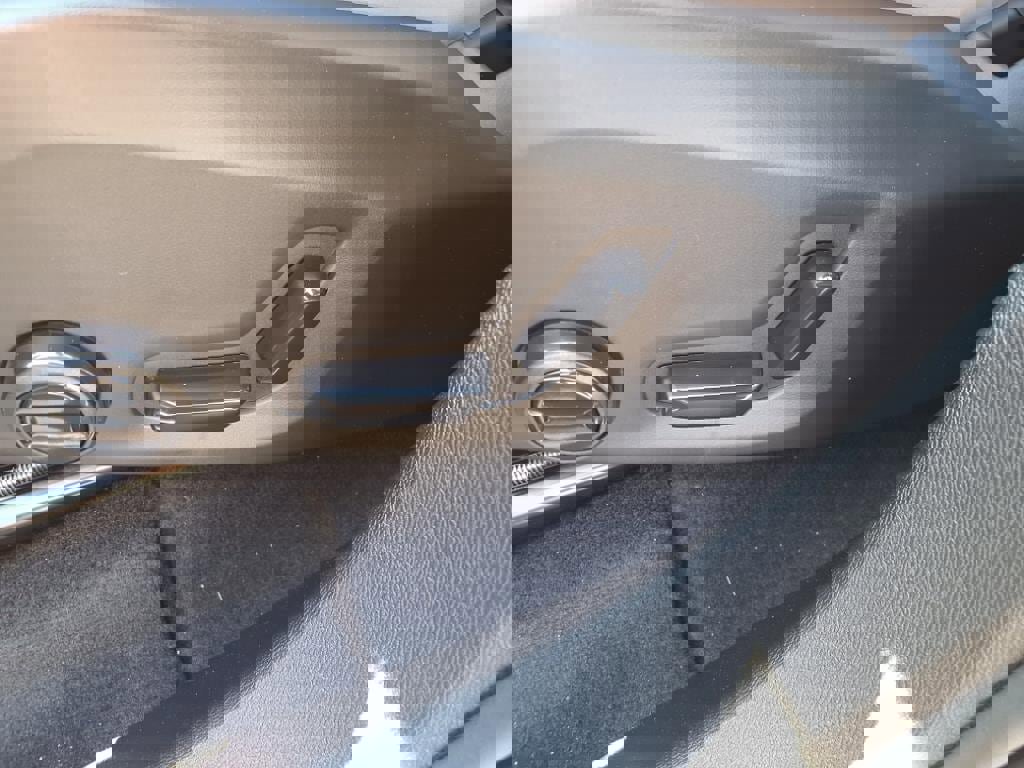 New 2026 Volvo XC60 B5 Plus w/ Protection Package Premier image 13