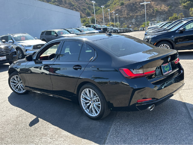 Used 2023 BMW 330i Sedan w/ Driving Assistance Package RWD image 4