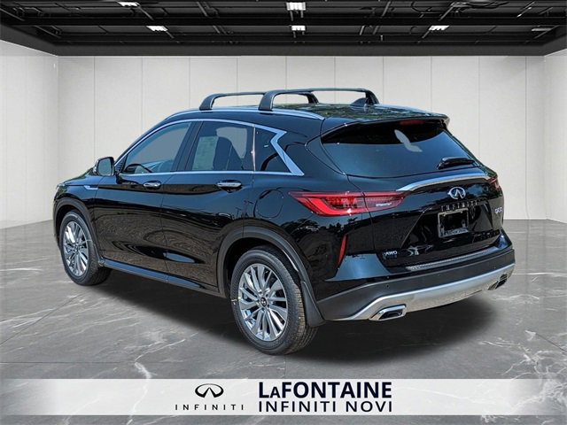 New 2025 INFINITI QX50 Luxe image 3