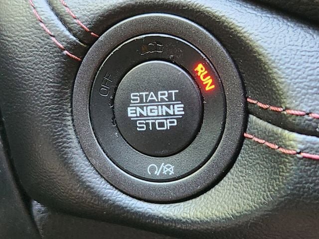 Used 2021 Dodge Durango R/T w/ Technology Group AWD/4WD image 18