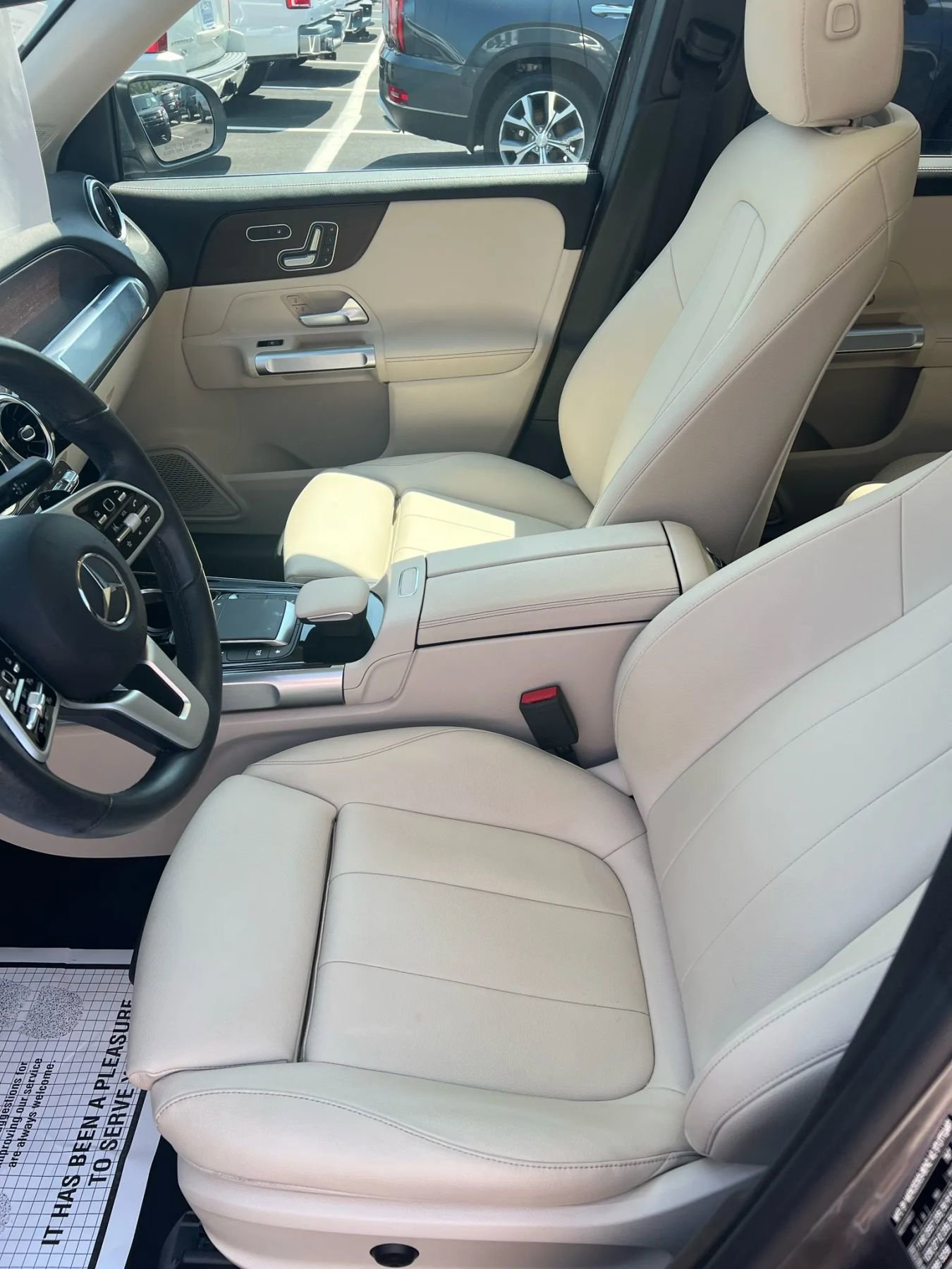 Used 2021 Mercedes-Benz GLB 250 4MATIC image 5