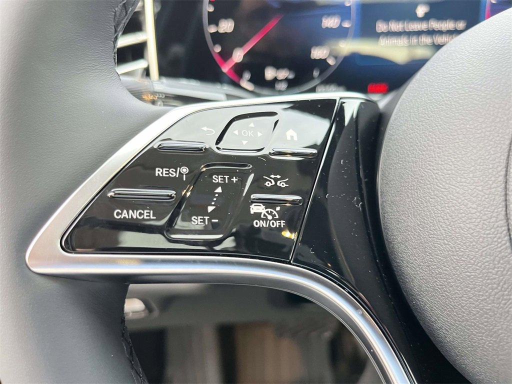 New 2026 Mercedes-Benz E 350 4MATIC Sedan image 16