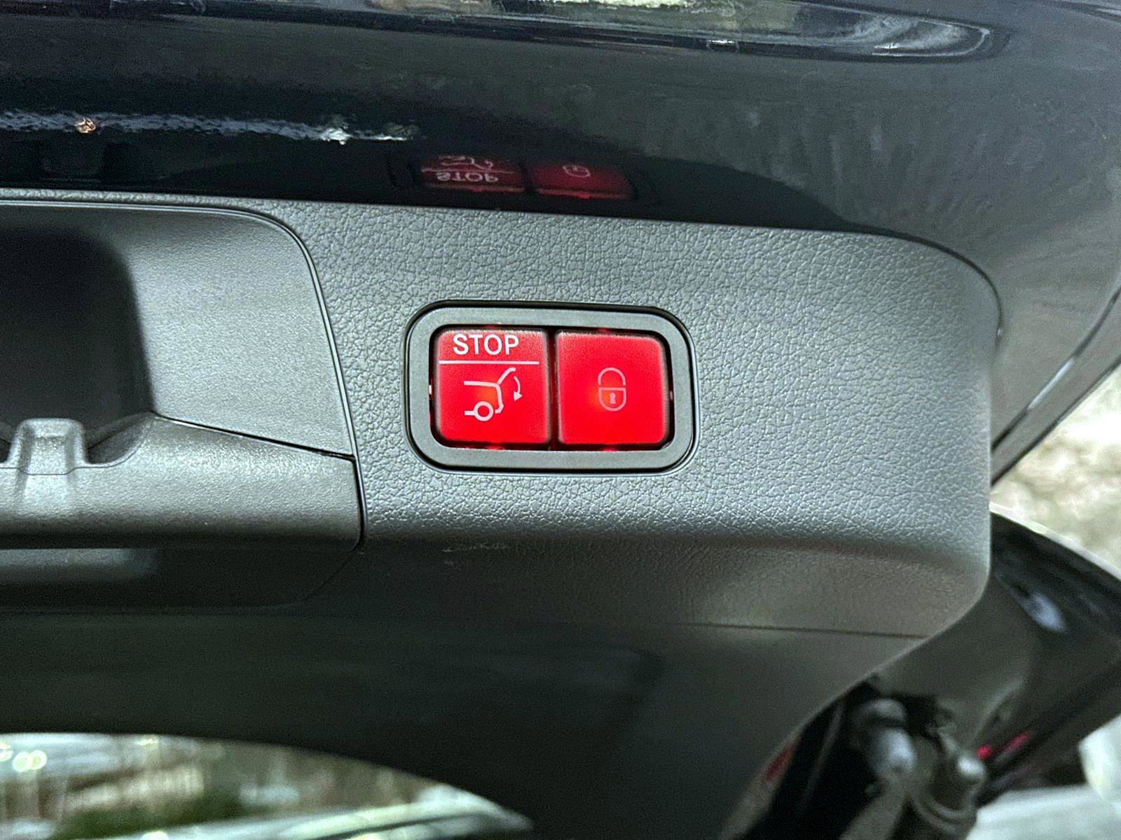 Certified 2025 Mercedes-Benz GLB 250 GLB 250 image 12