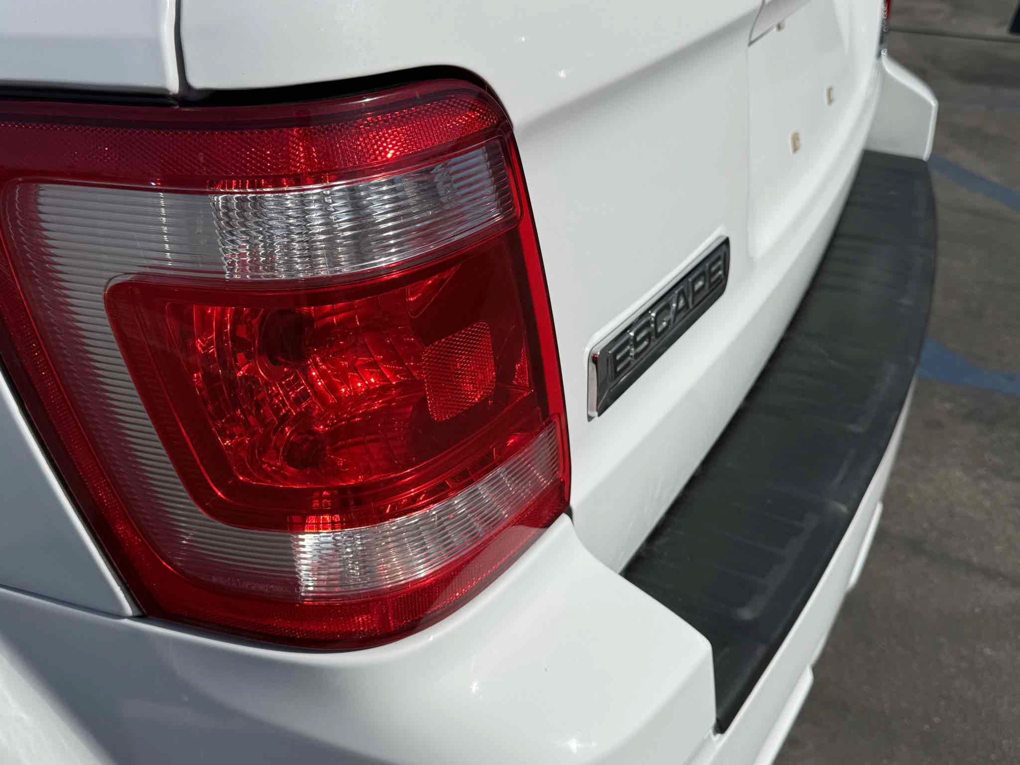 Used 2008 Ford Escape 2WD Hybrid image 18