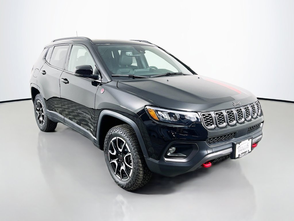 New 2026 Jeep Compass Trailhawk w/ Sun, Sound & Navigation Group AWD/4WD image 1