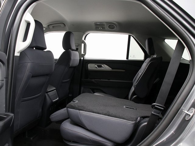 New 2026 Ford Explorer Active image 13