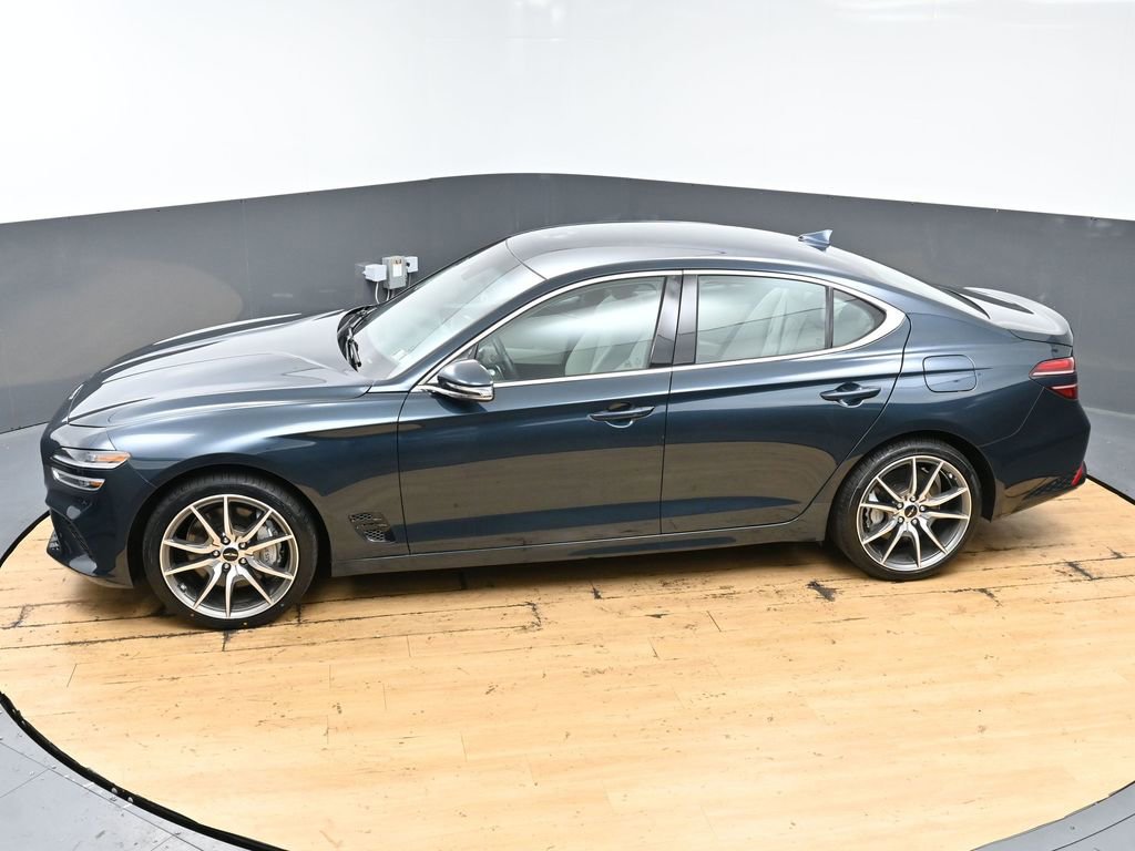 Used 2024 Genesis G70 2.5T AWD/4WD image 7