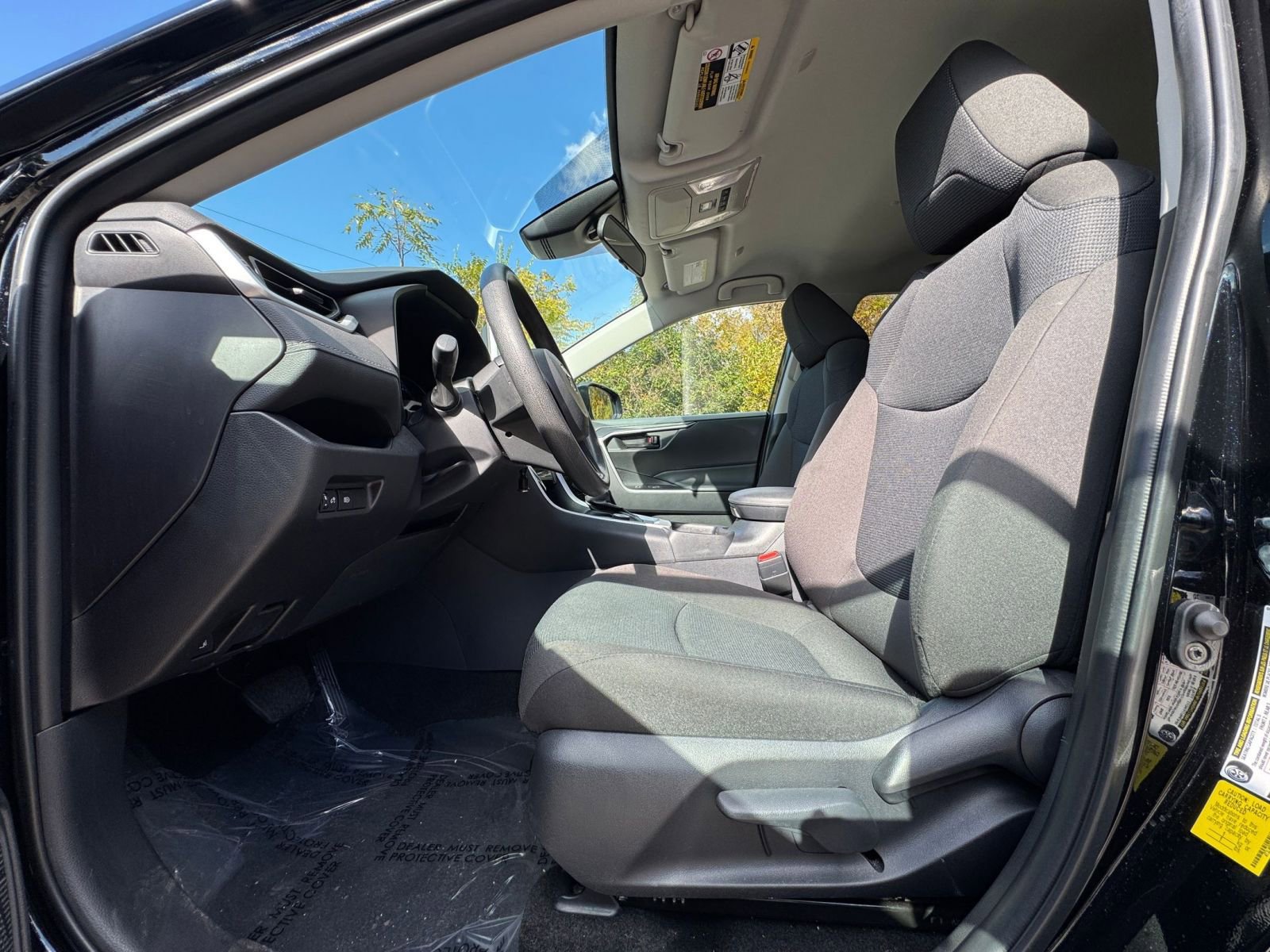 Used 2025 Toyota RAV4 LE image 22