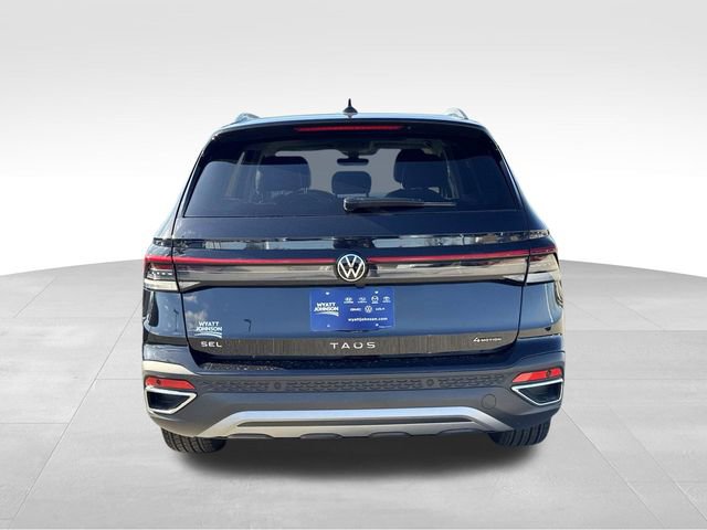 New 2026 Volkswagen Taos SEL image 4