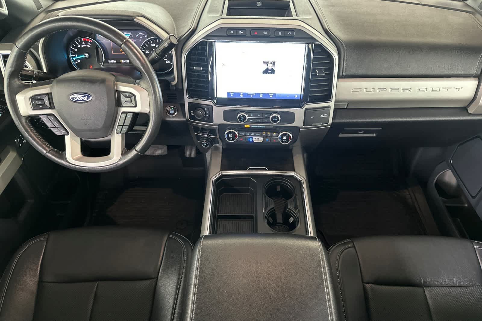 Certified 2022 Ford F350 Lariat w/ Lariat Ultimate Package AWD/4WD image 3