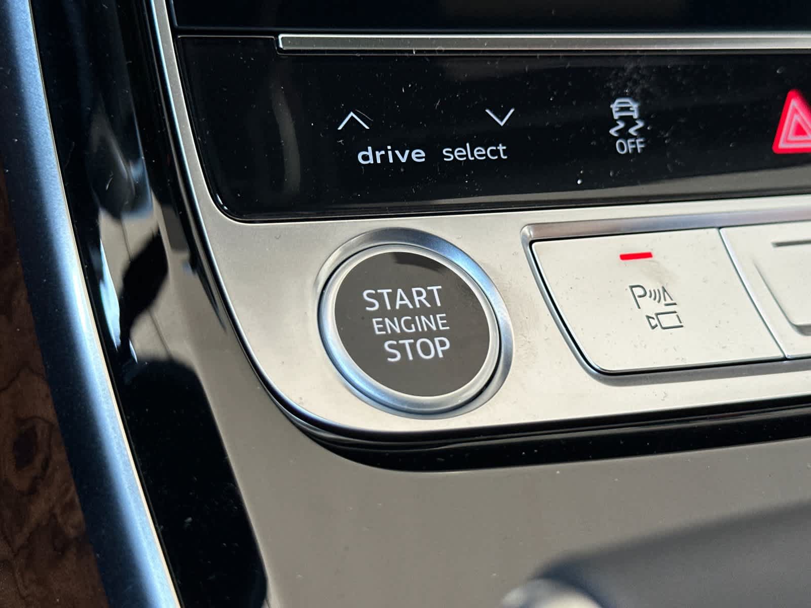 New 2026 Audi A8 L 3.0T AWD/4WD image 15