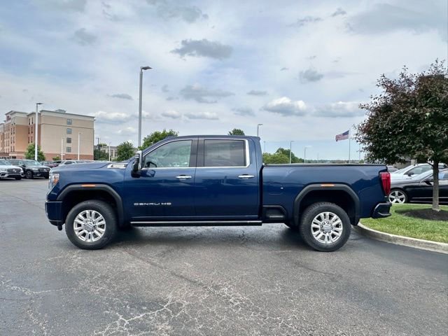 Used 2021 GMC Sierra 3500 Denali w/ Denali Ultimate Package AWD/4WD image 7