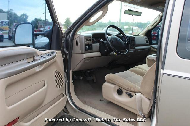 Used 2003 Ford F250 XLT image 9