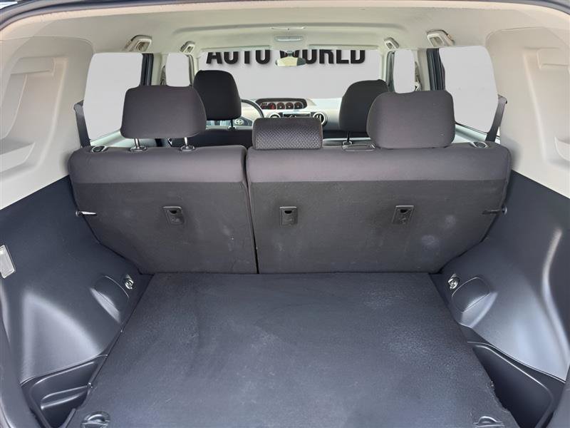 Used 2010 Scion xB FWD image 22