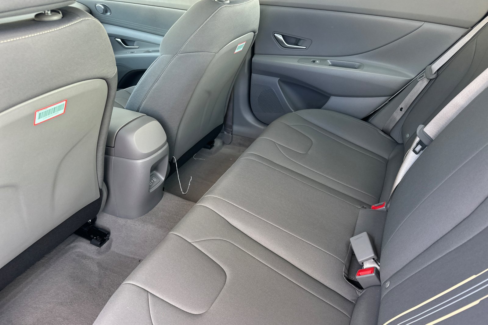 New 2026 Hyundai Elantra Hybrid FWD image 13