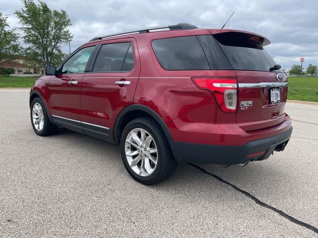 Used 2015 Ford Explorer XLT w/ Equipment Group 202A AWD/4WD image 4