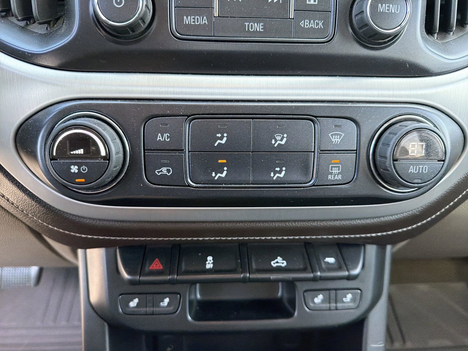 Used 2016 GMC Canyon SLT image 5