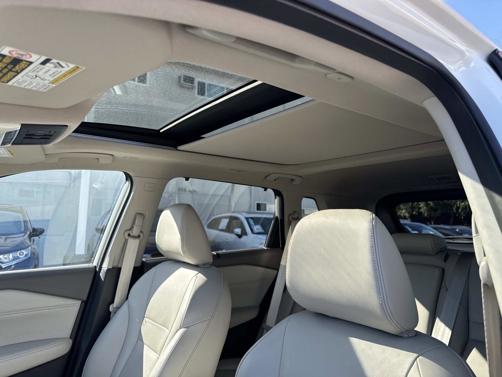 Used 2023 Nissan Rogue SL w/ SL Premium Package image 15