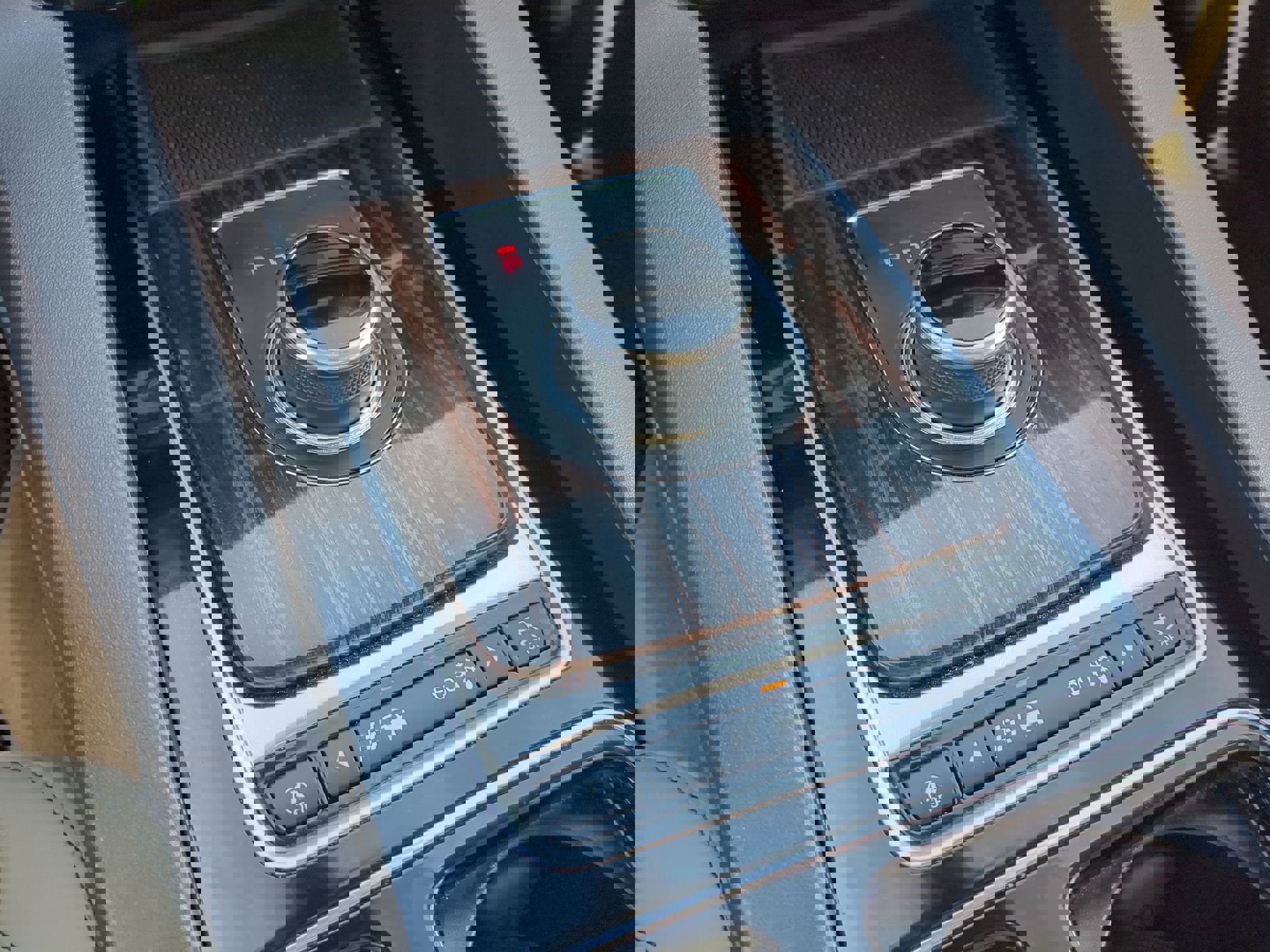 Used 2018 Jaguar F-PACE Prestige image 27