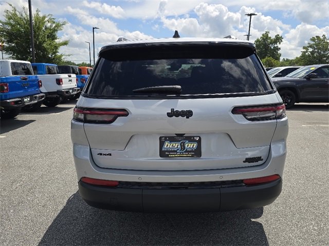 New 2025 Jeep Grand Cherokee L Altitude image 14