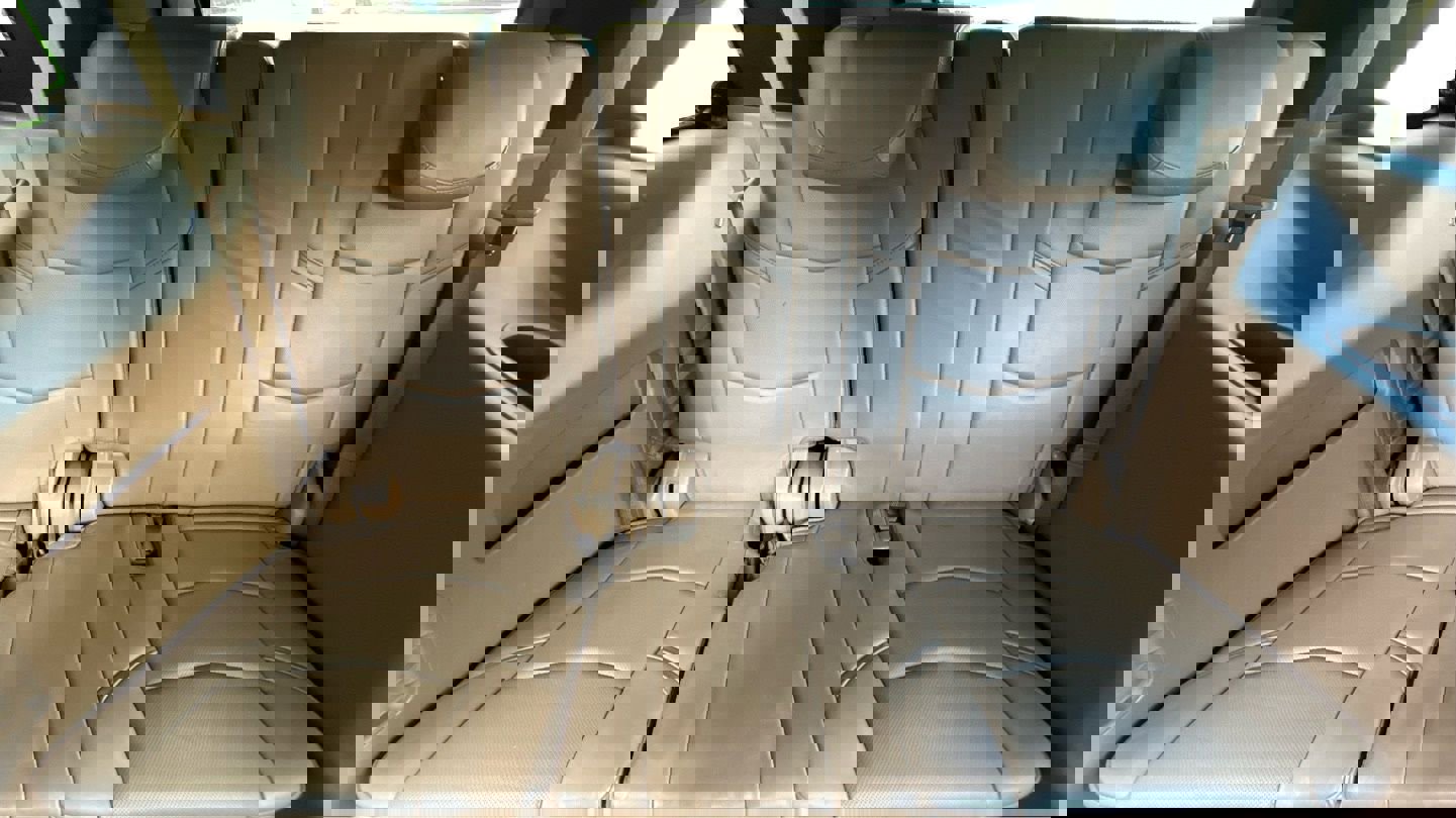 Used 2017 Cadillac Escalade Platinum RWD image 39