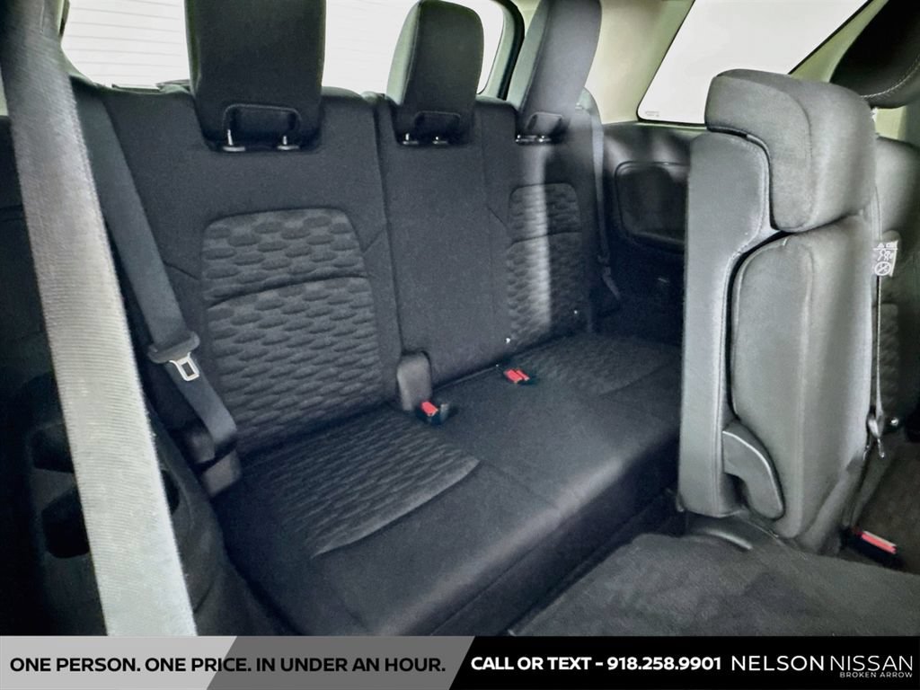 Used 2022 Nissan Pathfinder S FWD image 25