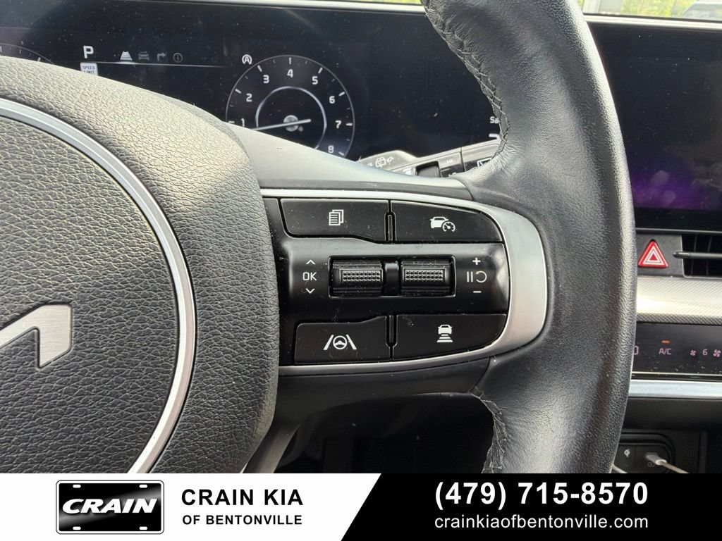 Certified 2025 Kia Sportage SX FWD image 16