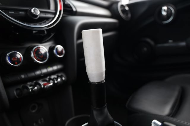 Used 2015 MINI Cooper 2-Door Hardtop FWD image 40