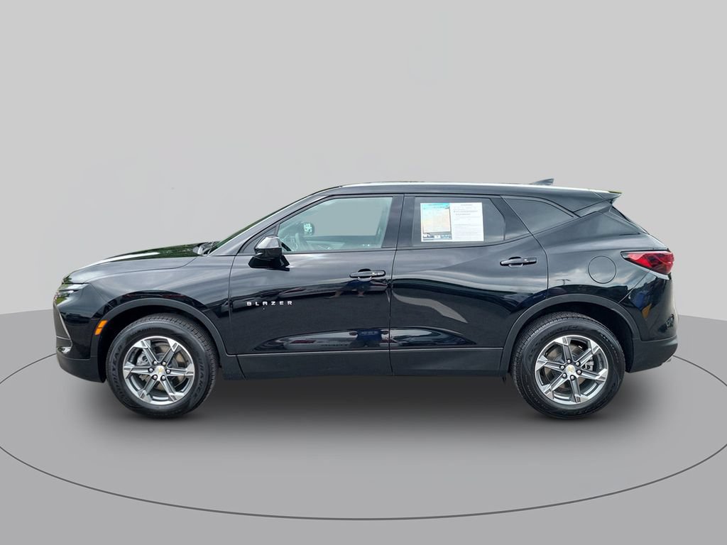 Used 2025 Chevrolet Blazer LT FWD image 6
