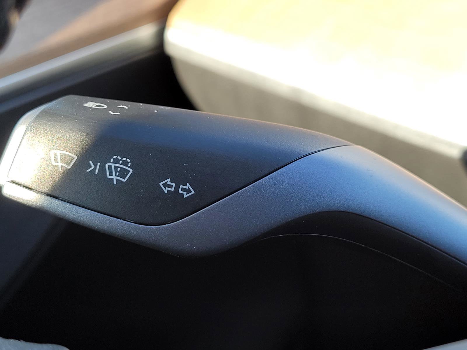 Used 2023 Tesla Model Y Long Range AWD/4WD image 28