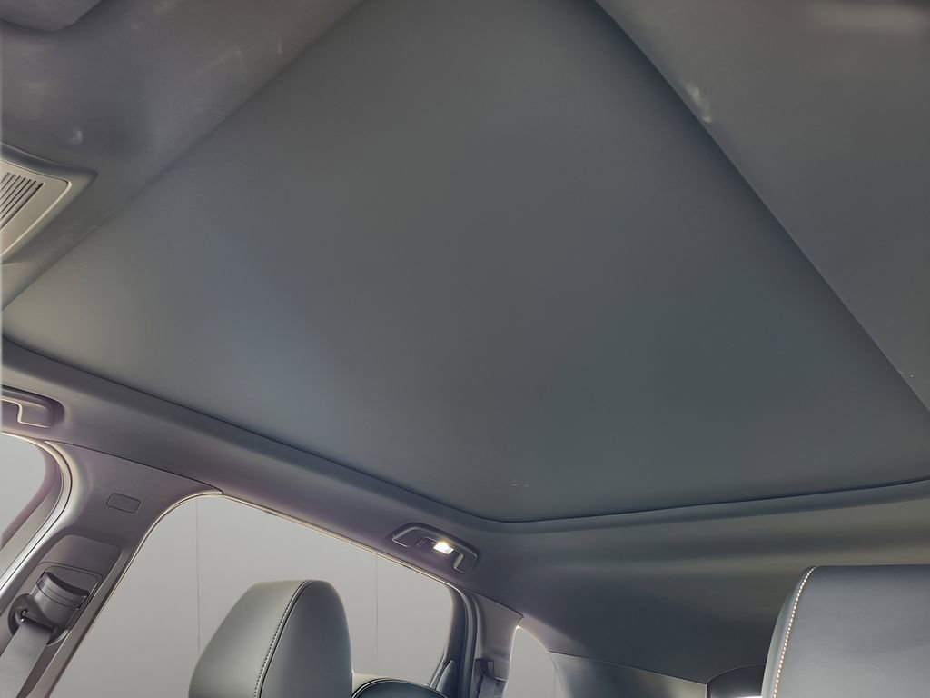 Used 2025 MAZDA CX-70 Plug-In Hybrid w/ Premium Plus image 14