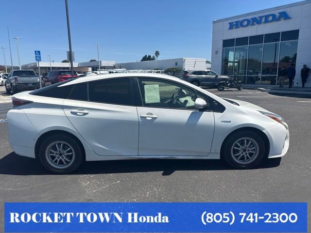 Used 2017 Toyota Prius Two w/ Prius Two Safety Plus Package FWD image 6