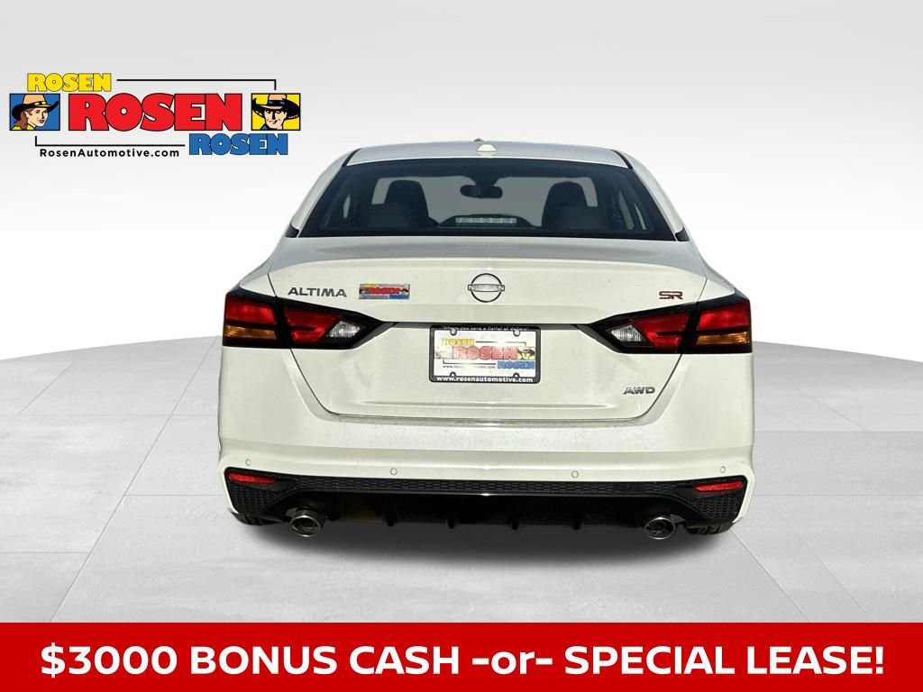 New 2025 Nissan Altima 2.5 SR image 4