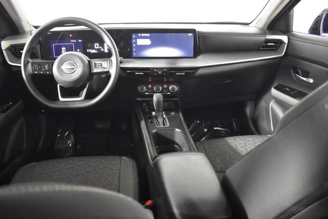Certified 2025 Nissan Kicks SV AWD/4WD image 24