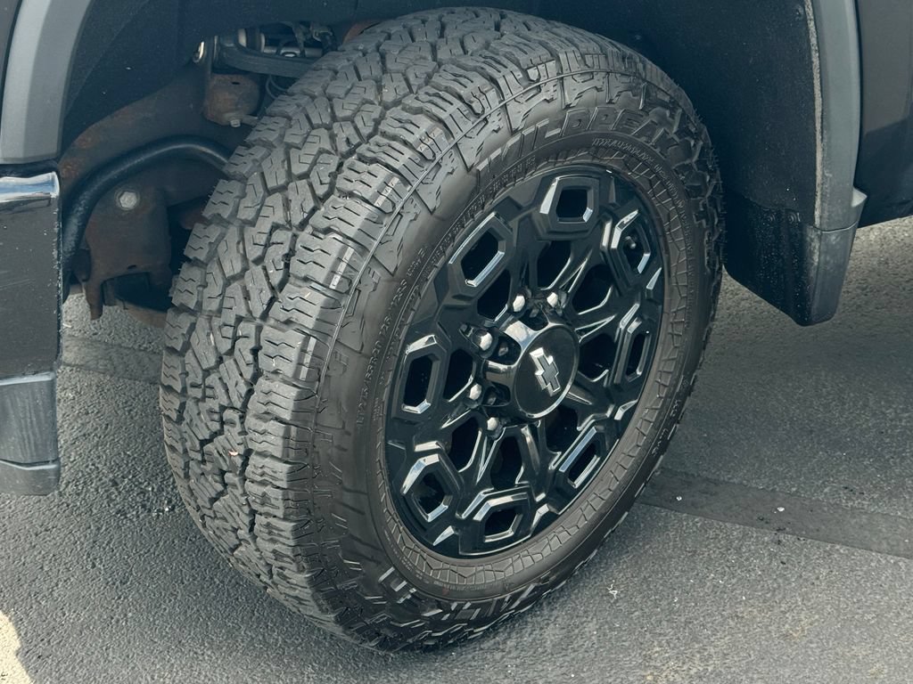 Used 2021 Chevrolet Silverado 2500 LTZ w/ LTZ Plus Package AWD/4WD image 10