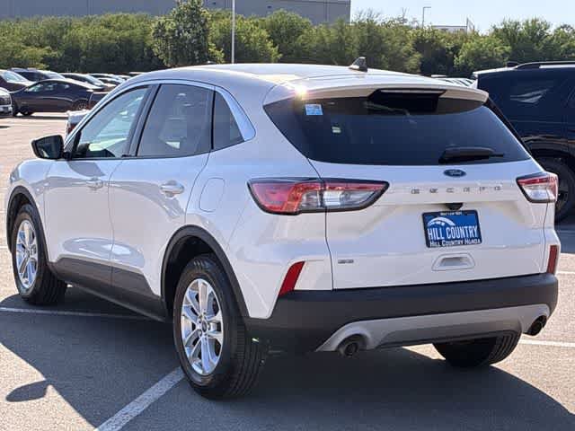 Used 2022 Ford Escape SE w/ Convenience Package FWD image 4