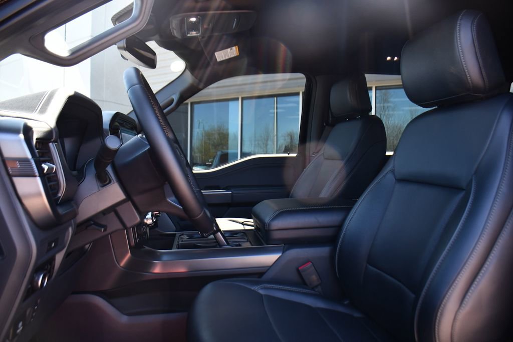 Used 2025 Ford F150 Lariat AWD/4WD image 13