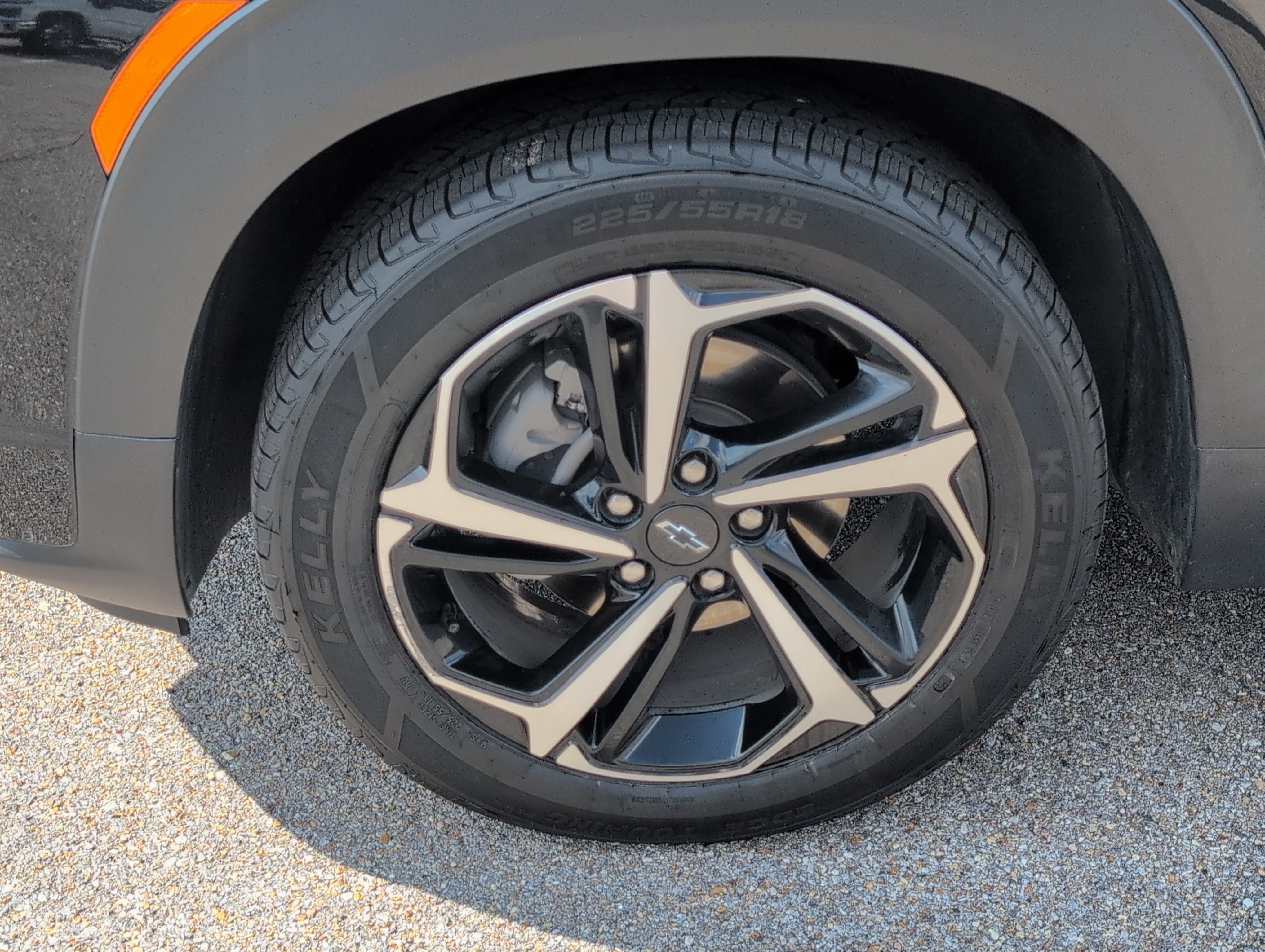 Used 2023 Chevrolet TrailBlazer RS w/ Convenience Package FWD image 11