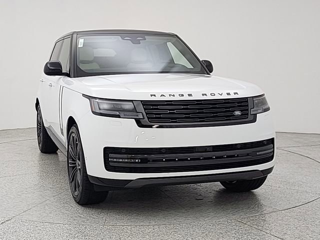 New 2026 Land Rover Range Rover SE AWD/4WD image 2