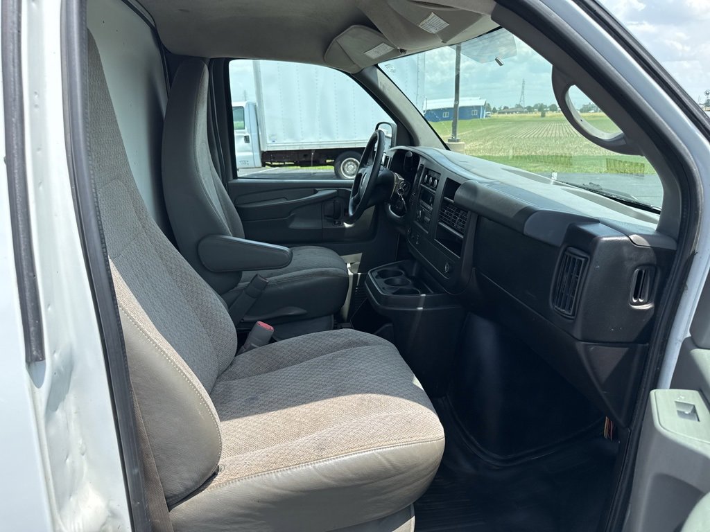 Used 2013 GMC Savana 3500 image 9