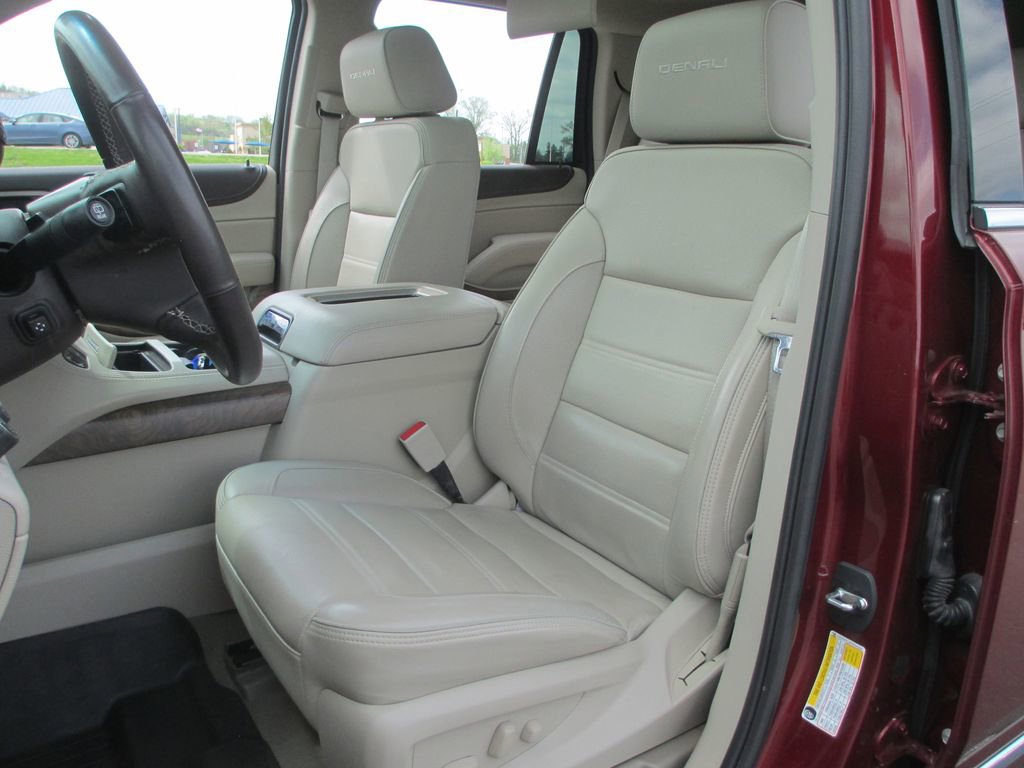 Used 2019 GMC Yukon Denali w/ Denali Ultimate Package image 25