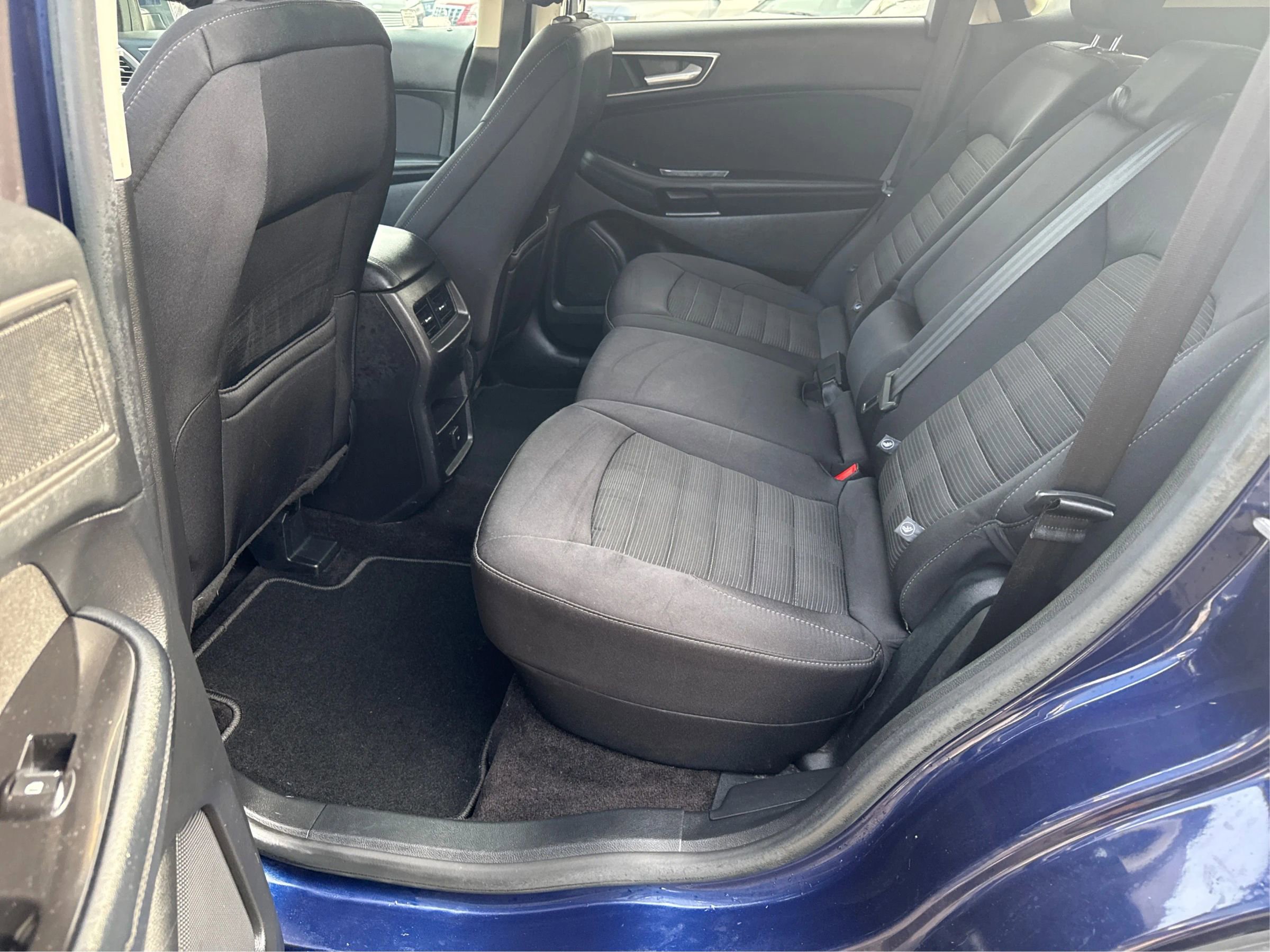 Used 2016 Ford Edge SEL image 11