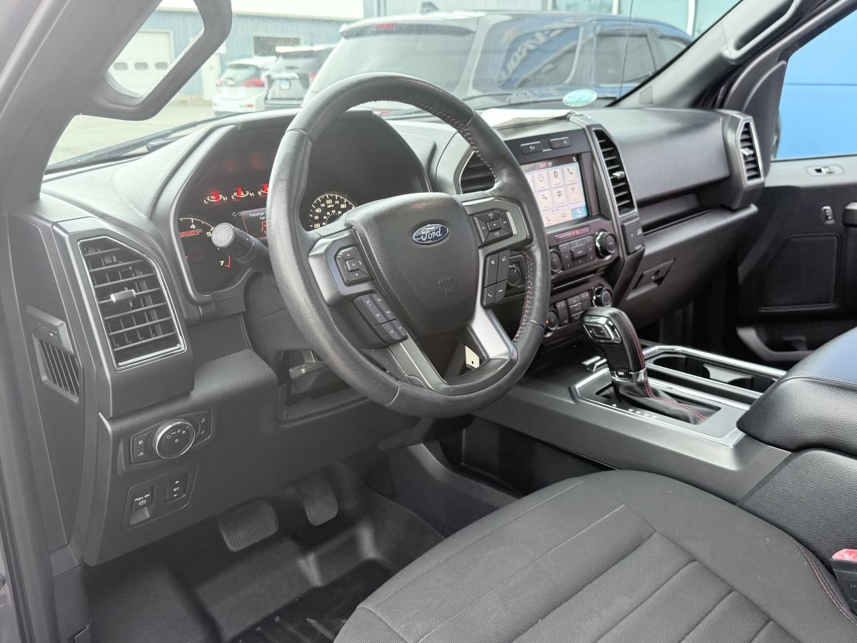 Used 2018 Ford F150 XLT w/ Equipment Group 302A Luxury AWD/4WD image 9
