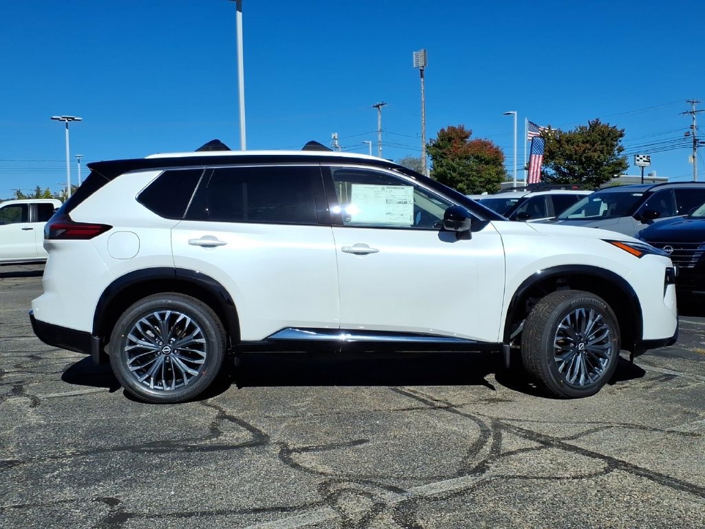 New 2026 Nissan Rogue Platinum AWD/4WD image 3