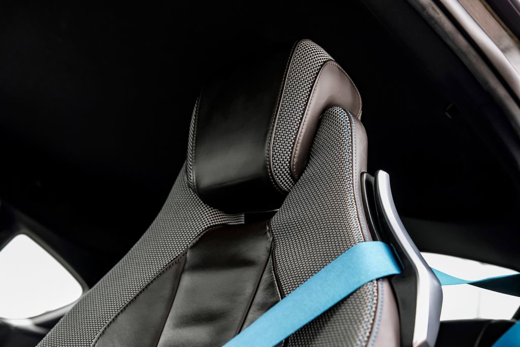 Used 2015 BMW i8 image 35
