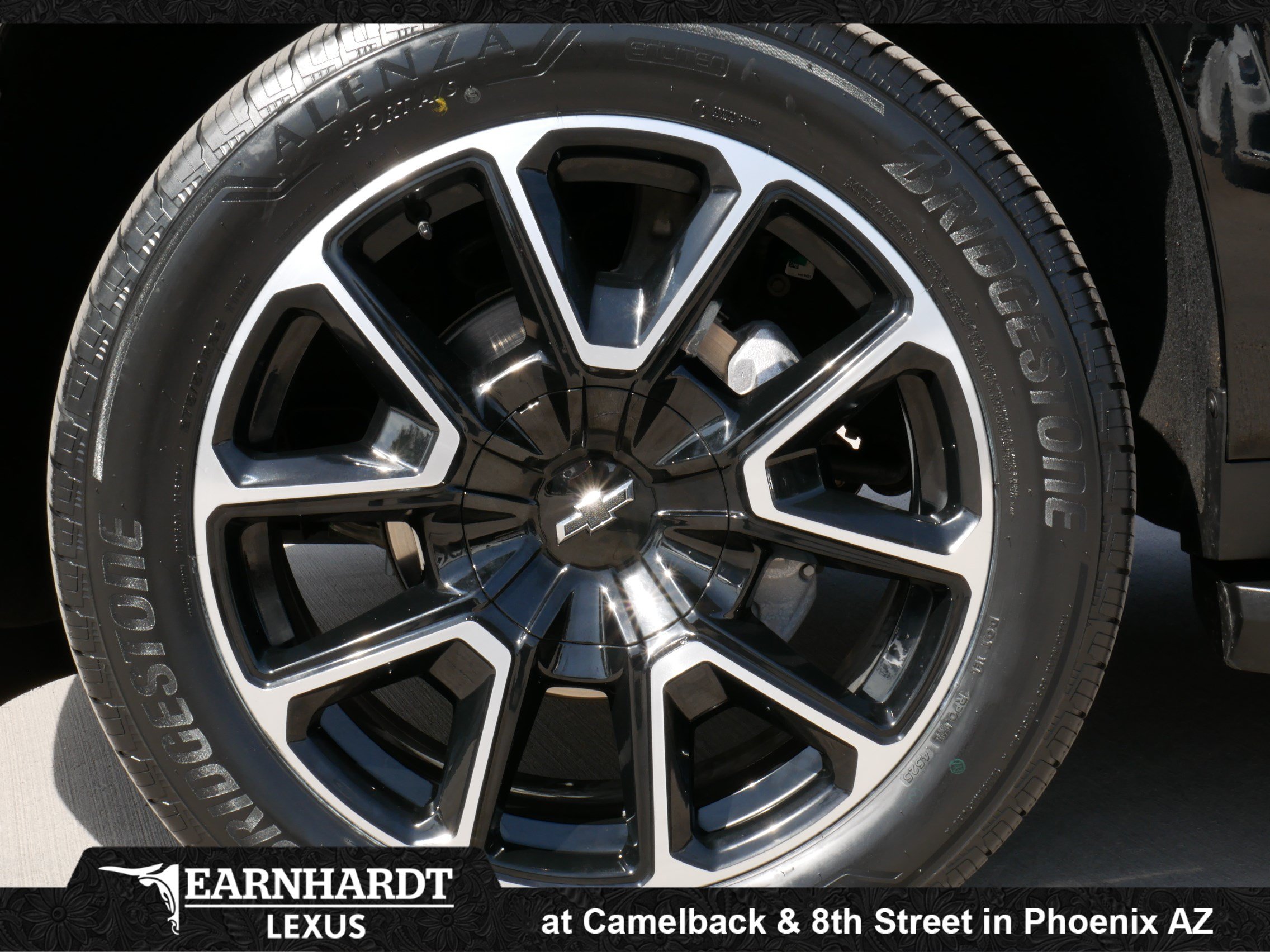 Used 2025 Chevrolet Suburban RST w/ Sun And Tow Package AWD/4WD image 19