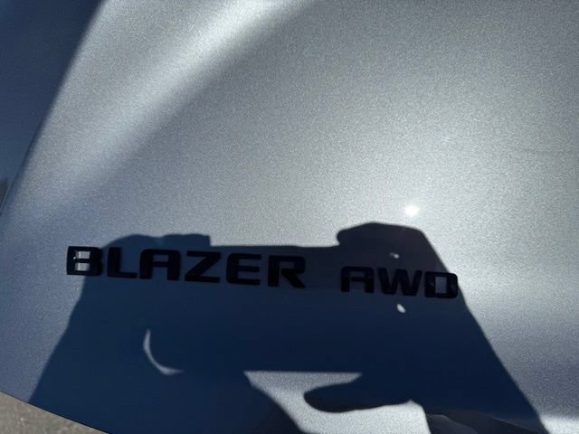 New 2026 Chevrolet Blazer LT w/ Sound & Technology Package AWD/4WD image 12