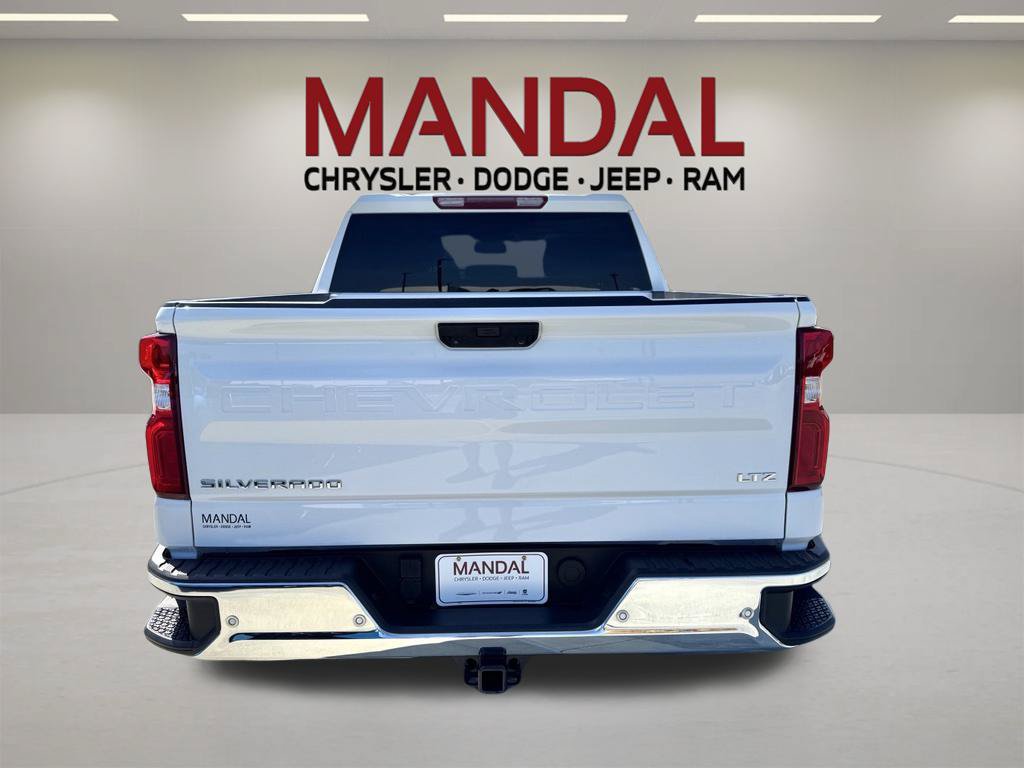 Used 2025 Chevrolet Silverado 1500 LTZ AWD/4WD image 6